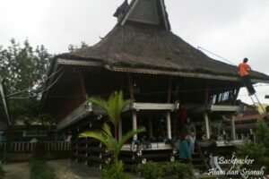 8 Rumah Adat di Sumatera Utara, Keunikan dan Ciri Khasnya