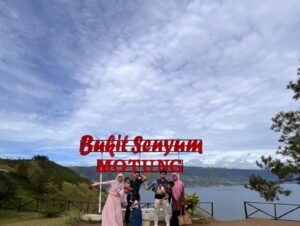 Bukit Senyum Motung