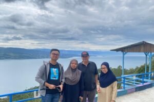 Percutian Lake Toba Suasana Sejuk