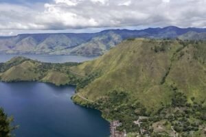 Danau Toba untuk Pencinta Alam