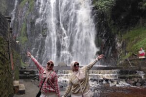 Menikmati Keindahan Air Terjun Efrata dari Sudut Terbaik
